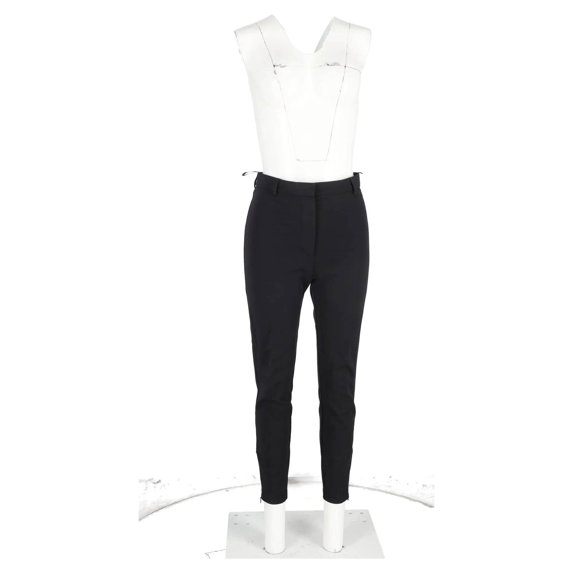 Burberry High-Rise Slim-Fit Hose in schwarzer Wolle