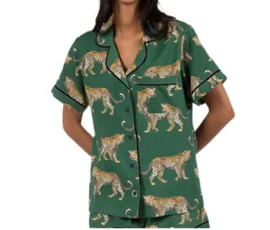 Gepunkteter Gepard-Pyjama-Shorts-Set in Grün