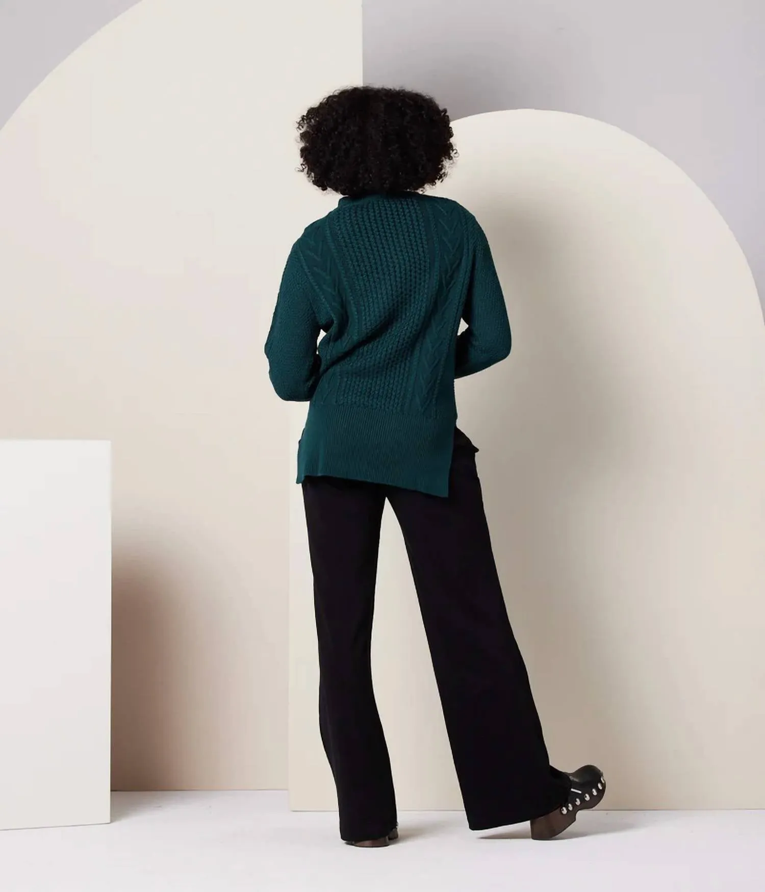 Dallas Pullover In Pfau