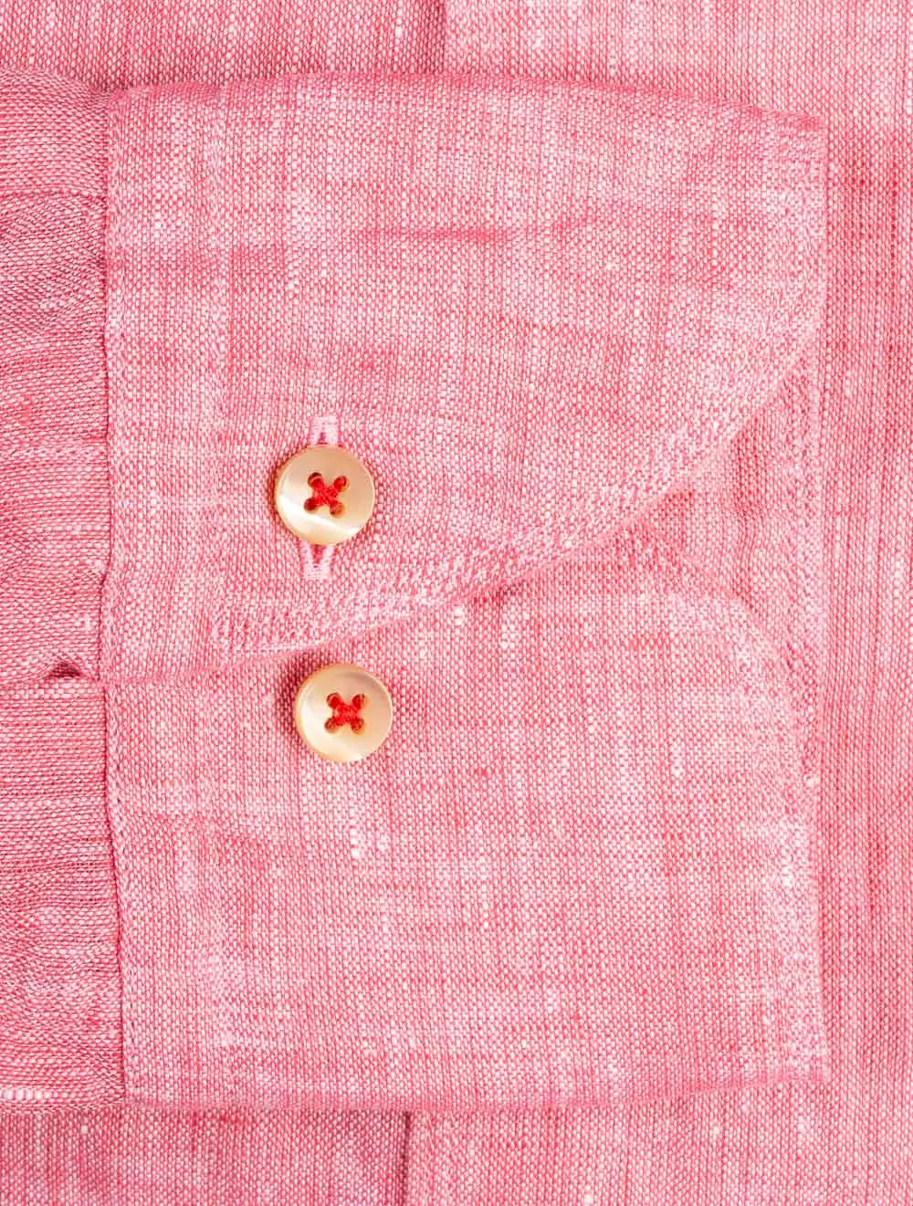 Pinkes Leinenhemd mit figurbetonter Passform