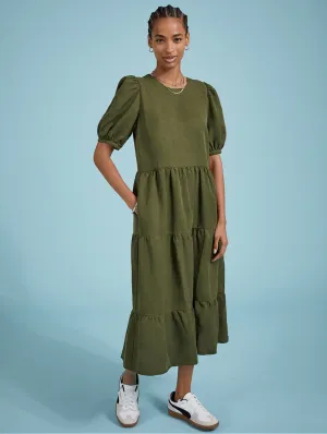 Georgiana TENCEL™ Etagen-Midi-Kleid | Dunkeloliv