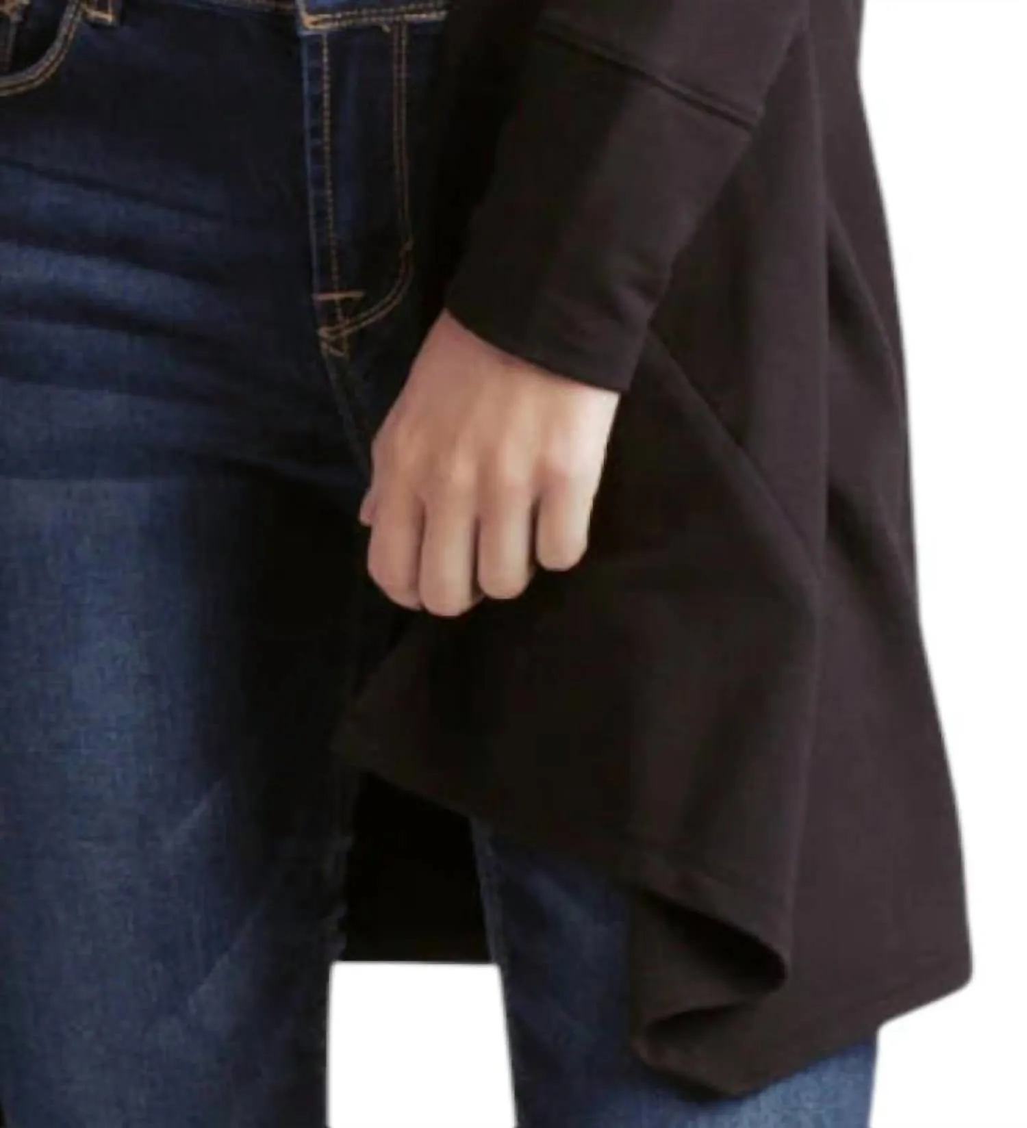 Langärmelige drapierte Fleece-Strickjacke mit Taschen in Schwarz