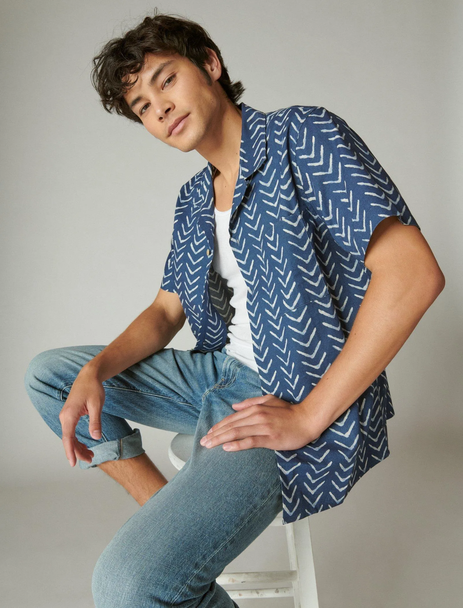 Lucky Brand Gedrucktes Kurzarmhemd mit Camp-Kragen Indigo-Druck Lucky Brand