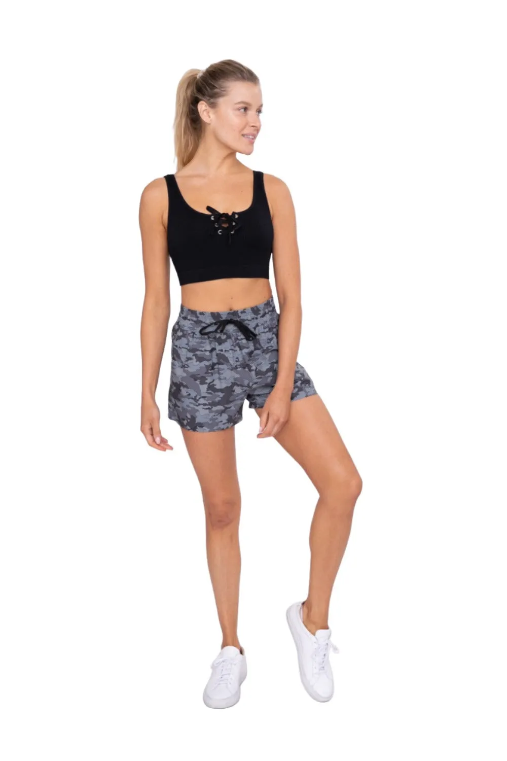 Mono B Tarnmuster Active Shorts AP-B0393