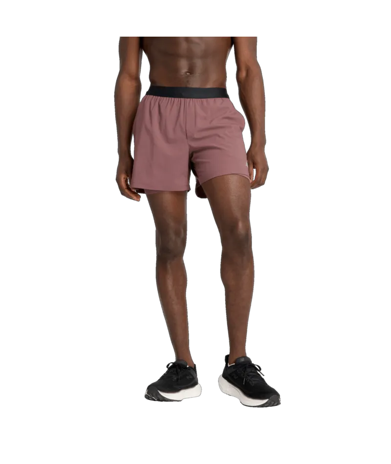New Balance AC Lined Short 5 - Lakritz - HERREN (MS41290) New Balance