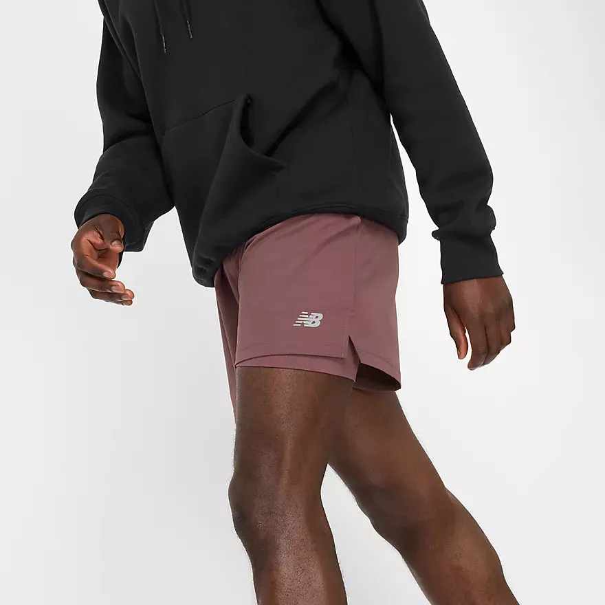 New Balance AC Lined Short 5 - Lakritz - HERREN (MS41290) New Balance