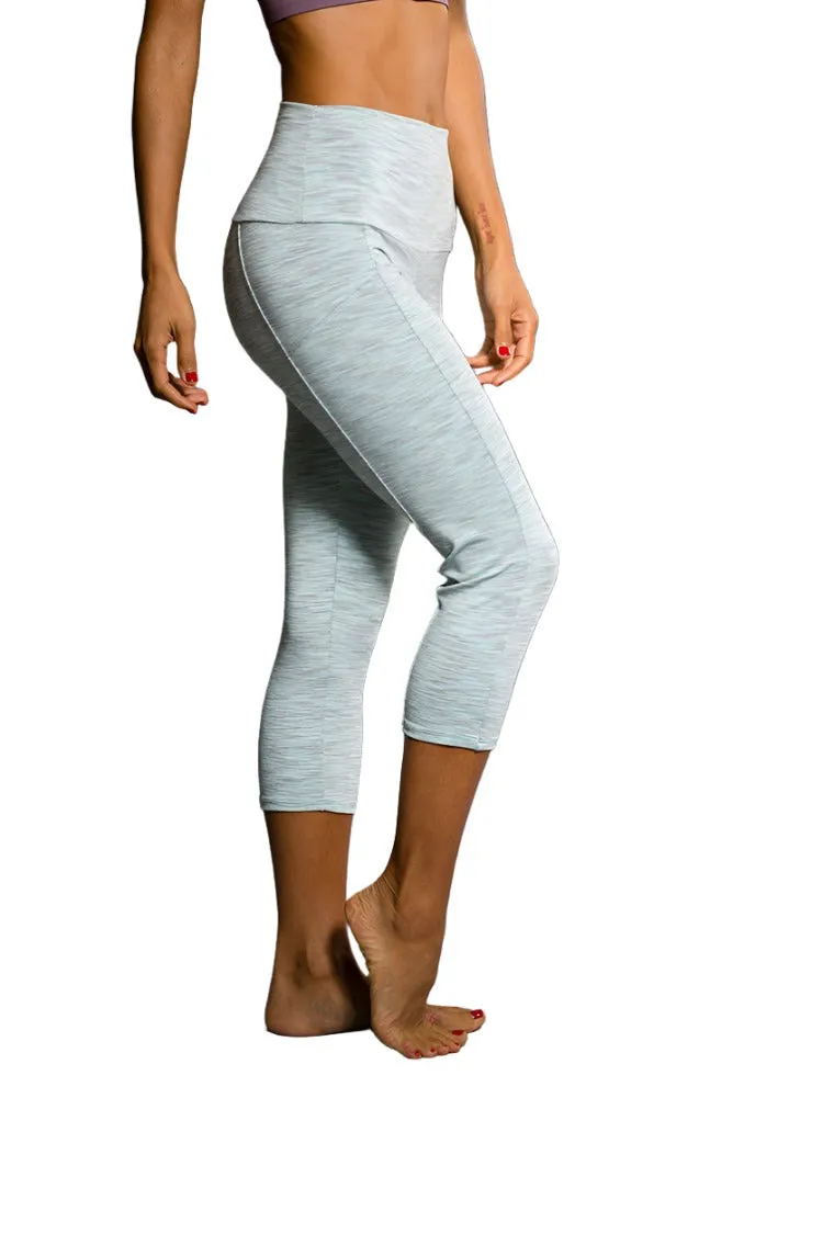 Onzie Hot Yoga High Rise Stunner Capri 2011