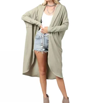 Übergroßer lässiger Cardigan in Salbeigrün