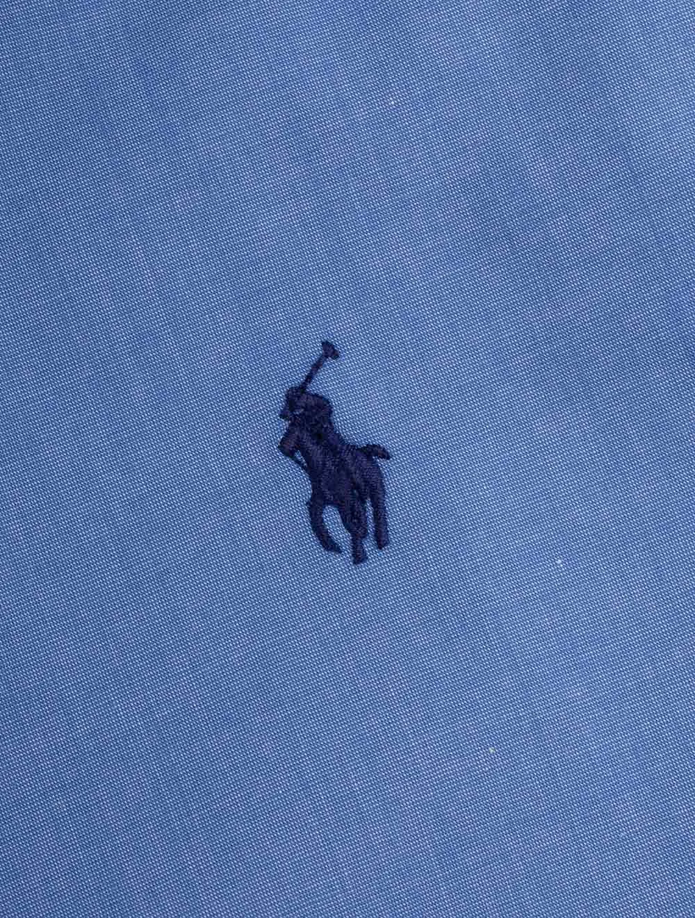 Einfaches blaues Hemd mit Knopfleiste - Blau