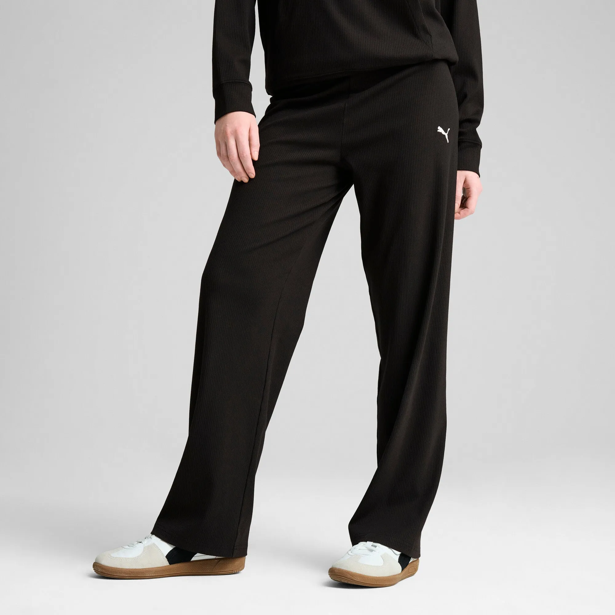 PUMA Damen ESS ELEVATED High-Waist Straight Leg Rippenhose