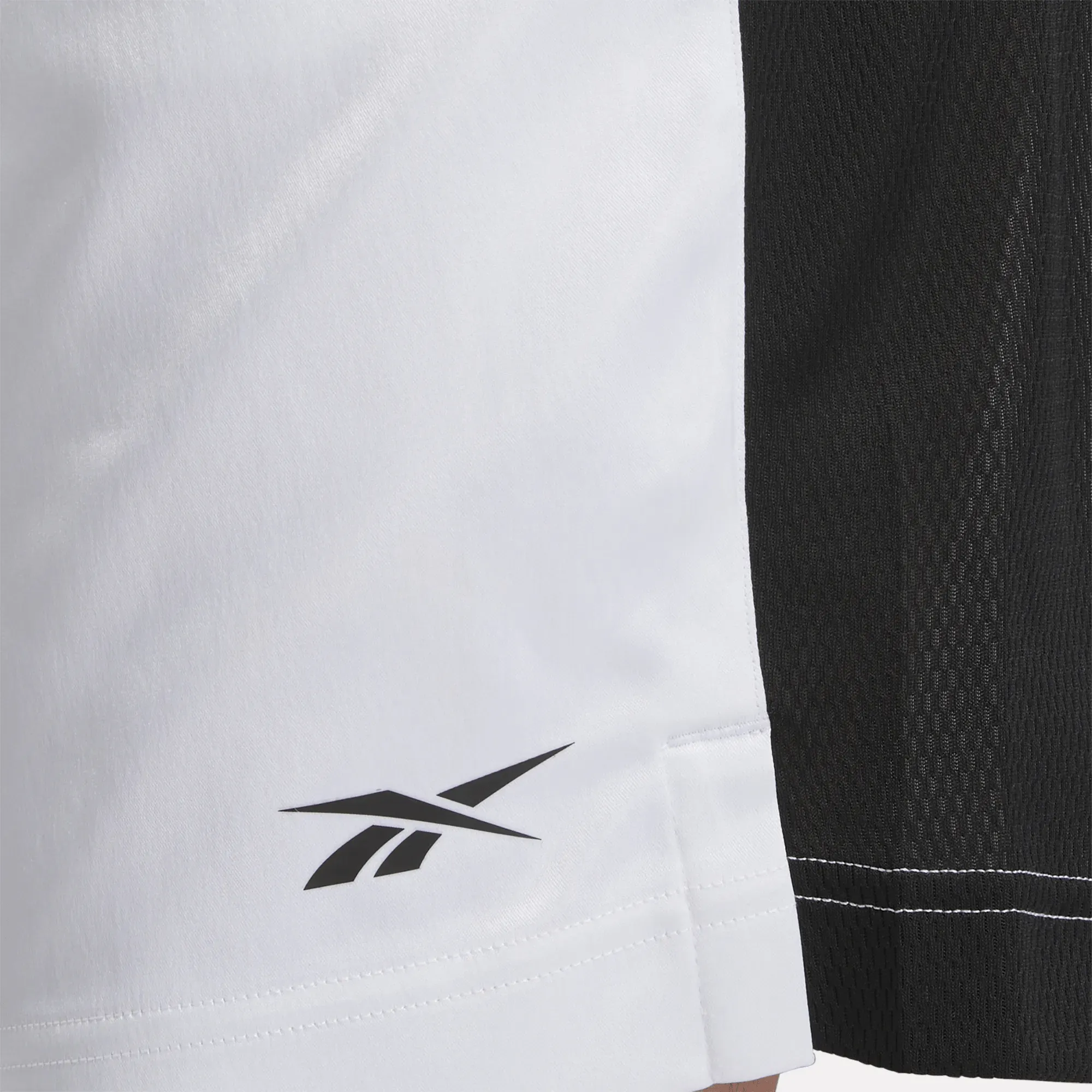 Reebok Bekleidung Herren Basketball Satin und Mesh Shorts