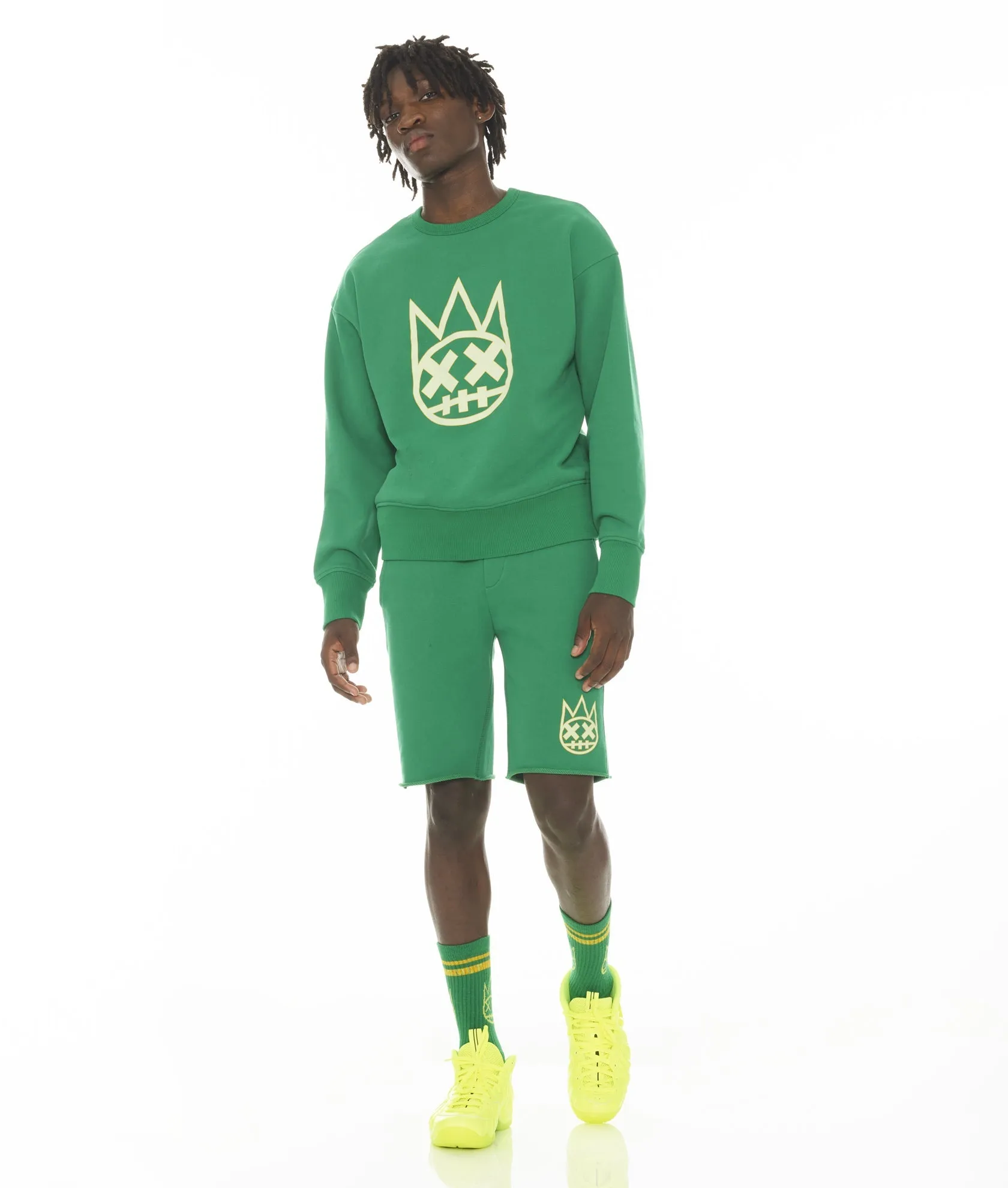 SWEATSHORT IN KELLY GRÜN