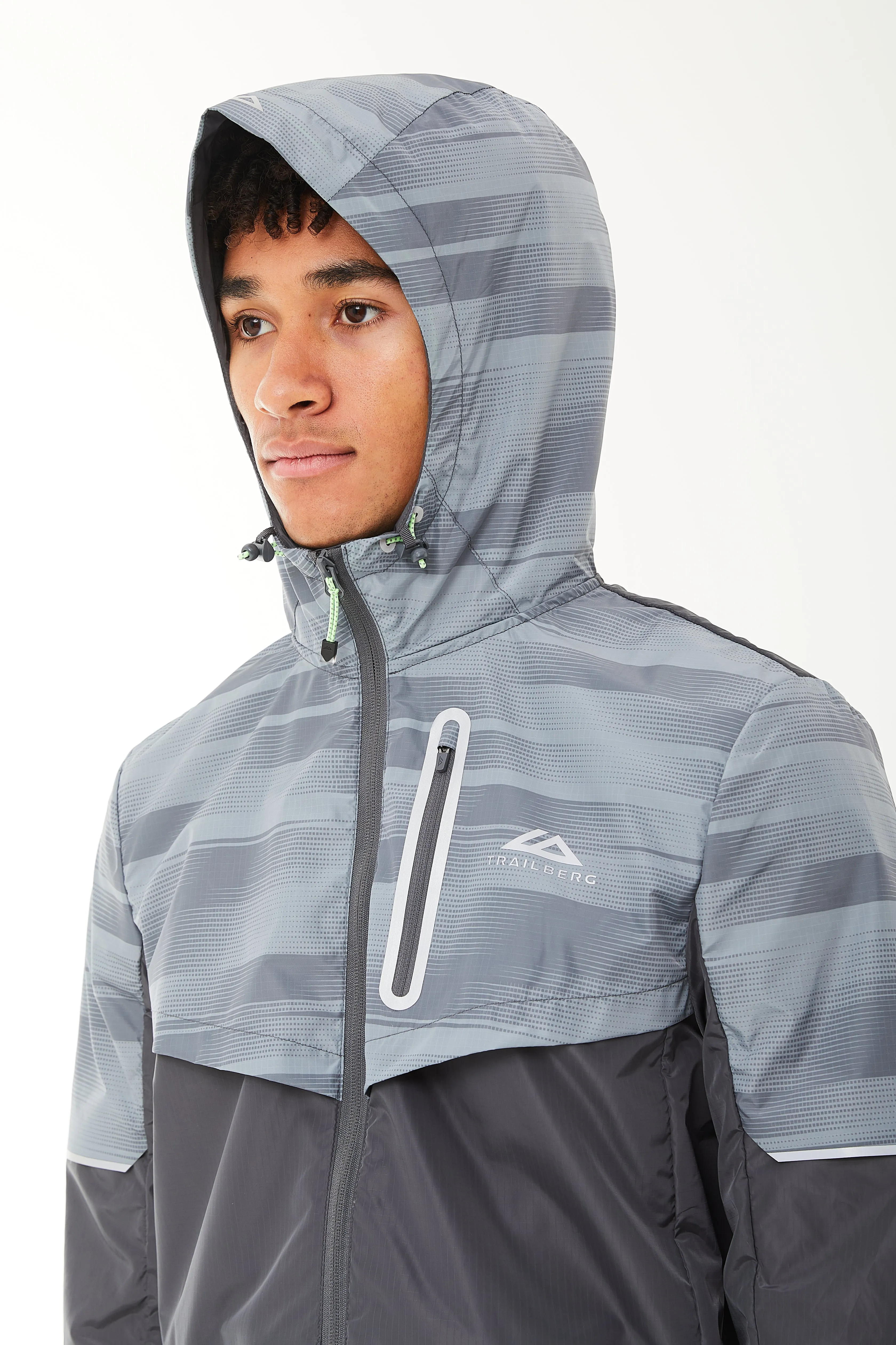 Trailberg Dimension Windbreaker - Denkmal