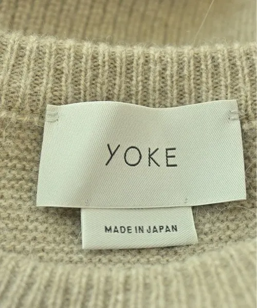 YOKE Pullover