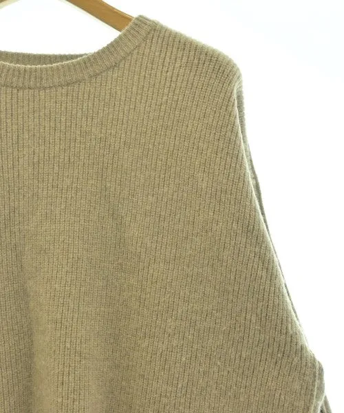 YOKE Pullover